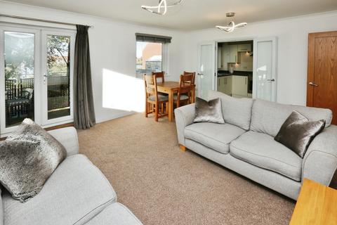 52 Vespasian Road, Southampton, SO18