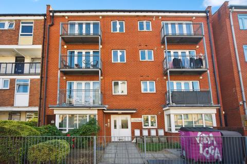 2 bedroom flat for sale, Glaucus Street, London, E3