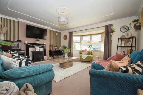 undefined, Pleasant Heights, Porth, CF39