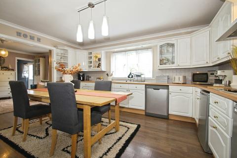 undefined, Pleasant Heights, Porth, CF39