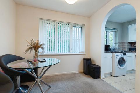 undefined, Evelyn Way, Wallington, SM6