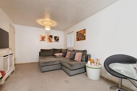 undefined, Evelyn Way, Wallington, SM6