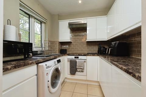 Evelyn Way, Wallington, SM6