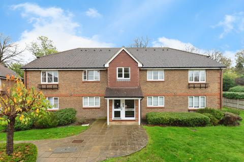 2 bedroom flat for sale, Evelyn Way, Wallington, SM6