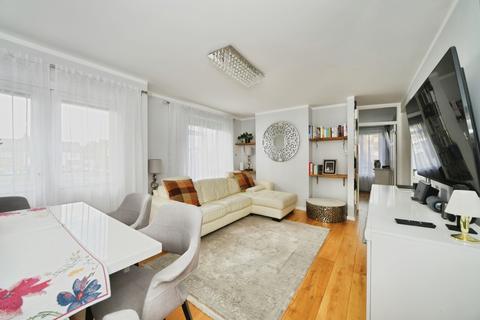 2 bedroom flat for sale, Quinta Drive, Barnet, EN5
