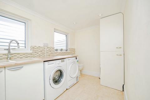 4 bedroom end of terrace house for sale, Bristol Street, Bridgend, CF32