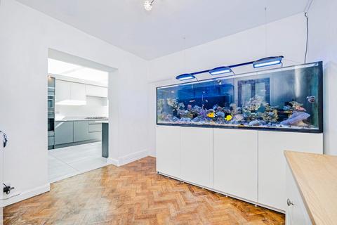 4 bedroom end of terrace house for sale, Bristol Street, Bridgend, CF32