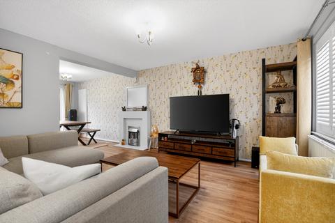 4 bedroom semi-detached house for sale, Apeldoorn Drive, Wallington, SM6