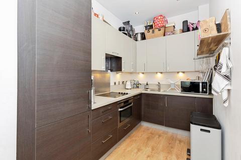 1 bedroom apartment for sale, 2 Aqua Vista Square, London, E3