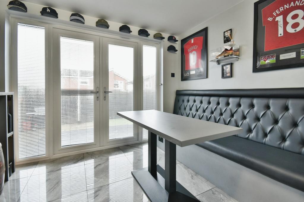 Snug / Sitting Room