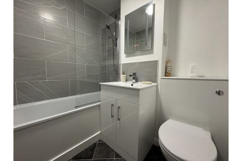 1 bedroom apartment for sale, Worcester Gardens, Slough, SL1