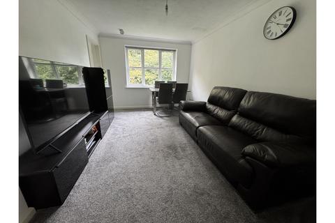 1 bedroom apartment for sale, Worcester Gardens, Slough, SL1
