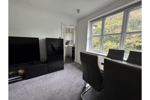 1 bedroom apartment for sale, Worcester Gardens, Slough, SL1