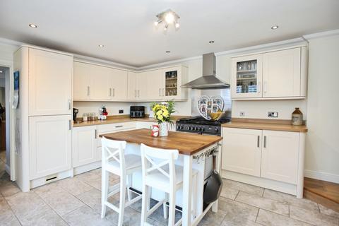 3 bedroom detached house for sale, Dan-y-Twyn, Treharris, CF46