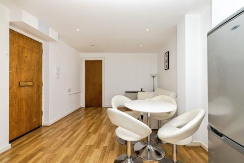 1 bedroom apartment for sale, Ironmongers Place, London, E14