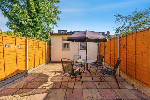 undefined, Melbourne Road, London, E17