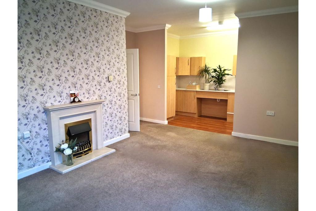 Lounge / Kitchen
