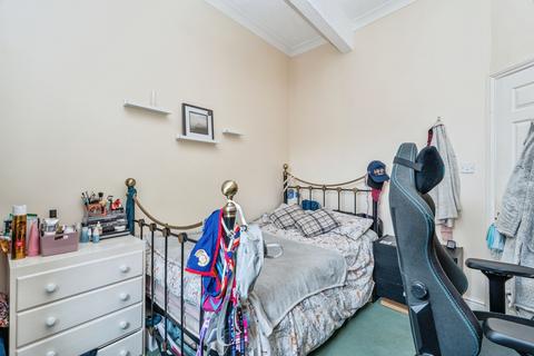 2 bedroom flat for sale, Court Road, Southampton, SO15