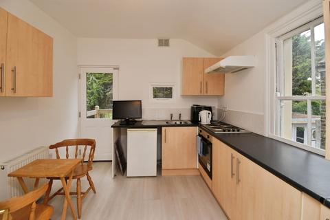 2 bedroom flat for sale, Chandler Avenue, London, E16