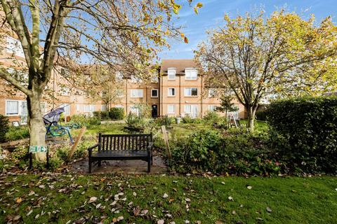 1 bedroom retirement property for sale, 128 Beehive Lane, Ilford, IG4