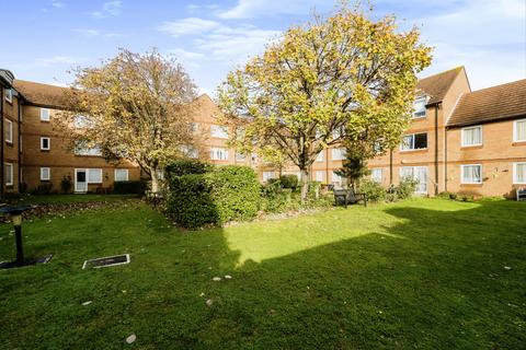 1 bedroom retirement property for sale, 128 Beehive Lane, Ilford, IG4