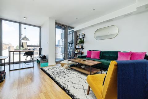 2 bedroom flat for sale, Umberston Street, London, E1