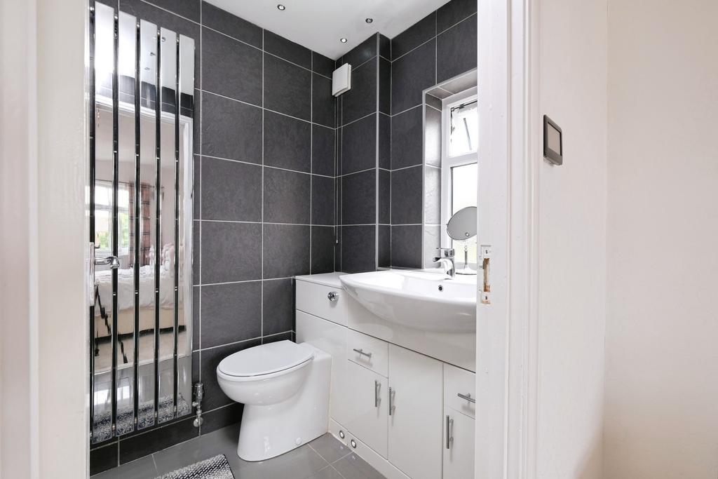 Master En-suite