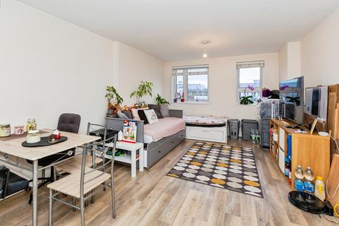 undefined, 4 Heron Way, Maidenhead, SL6