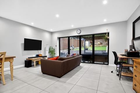 undefined, Clare Road, Maidenhead, SL6