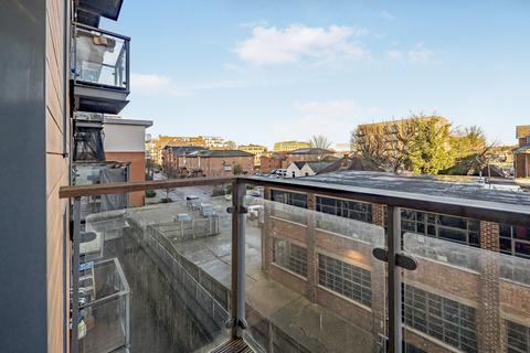 1 bedroom apartment for sale, Railway Terrace, Slough, SL2