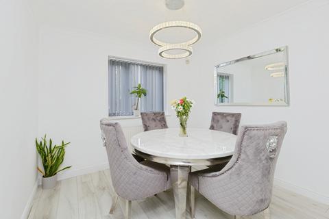 4 bedroom detached house for sale, Sorrel Road, Leicester, LE5
