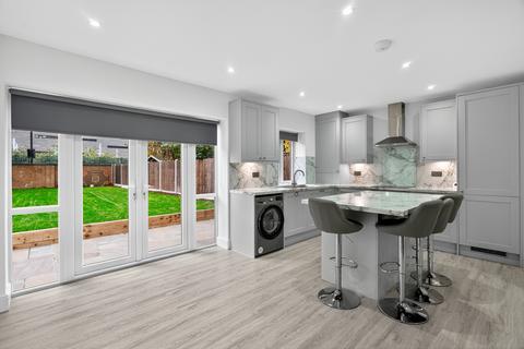 4 bedroom apartment for sale, Monk Drive, London, E16