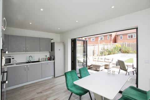 4 bedroom detached house for sale, Lapwing Drive, Hinckley, LE10