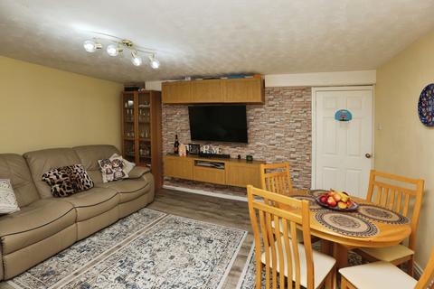 undefined, Wharncliffe Road, Southampton, SO19