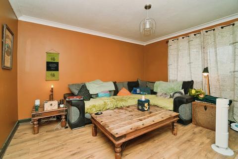 3 bedroom apartment for sale, Canterbury Gardens, Salford, M5