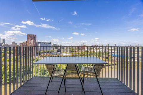 2 bedroom flat for sale, 47 Hope Street, London, E14