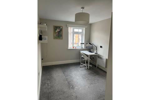 2 bedroom flat for sale, Norville Drive, Stoke-on-trent, ST1