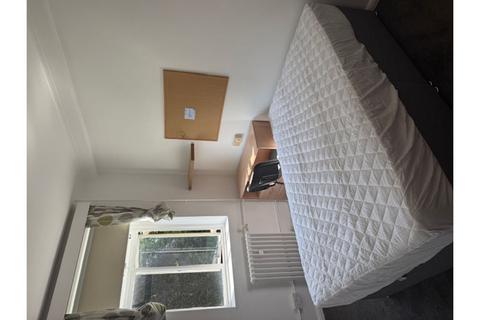 House share for sale, Demesne Road, Manchester, M16