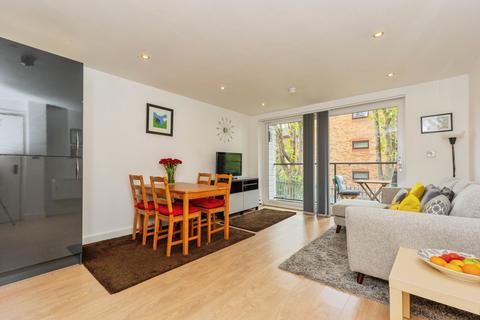 Hall Lane, Manchester, M23