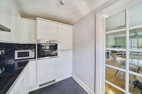 2 bedroom apartment for sale, Victoria Road, Buckhurst Hill, IG9