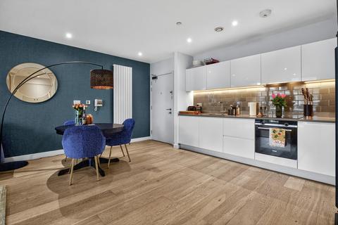 1 bedroom flat for sale, 25 Royal Crest Avenue, London, E16