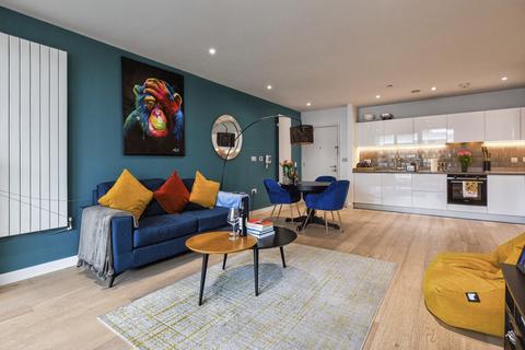 1 bedroom flat for sale, 25 Royal Crest Avenue, London, E16
