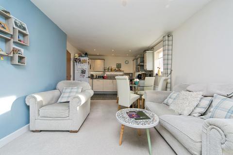 2 bedroom flat for sale, Lon Pedr, Llandudno, LL30