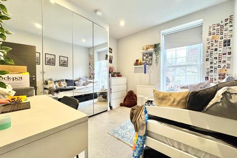 2 bedroom apartment to rent, 4 Hill Road, Sutton SM1