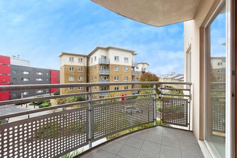 2 bedroom flat for sale, 4 Pancras Way, London, E3