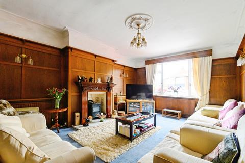 4 bedroom semi-detached house for sale, Butt Hill Avenue, Manchester, M25