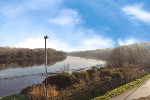 3 bedroom townhouse for sale, Derwent Water Drive, Blaydon-on-Tyne, NE21