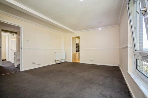 3 bedroom flat for sale, Melville Court, Chatham, ME4