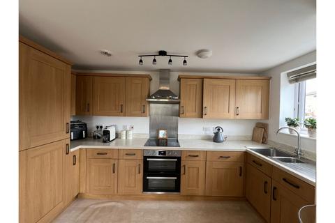 2 bedroom flat for sale, Whitstable Mews, Leeds, LS12