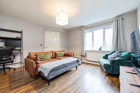 3 bedroom semi-detached house for sale, Roedeer Court, Newcastle upon Tyne, NE13